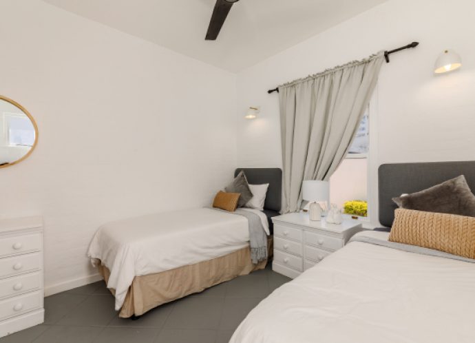 Bed2